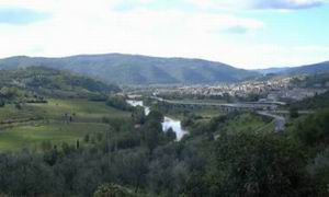 Vista della vallata dell&rsquo;Arno a Pontassieve - [9.293 Kb]